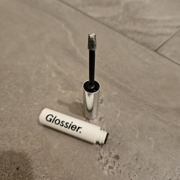 Glossier Boy Brow Volumizing Eyebrow - Pomade - Picture 4 of 4